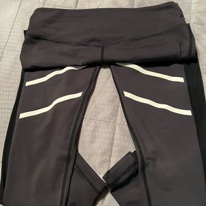 Zyia leggings